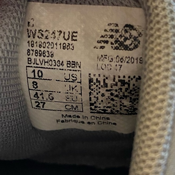 New Balance Revlite 247 Womens 10 Sneakers Shoes Gray White NB Rev Lite EUC Grey - Picture 10 of 11